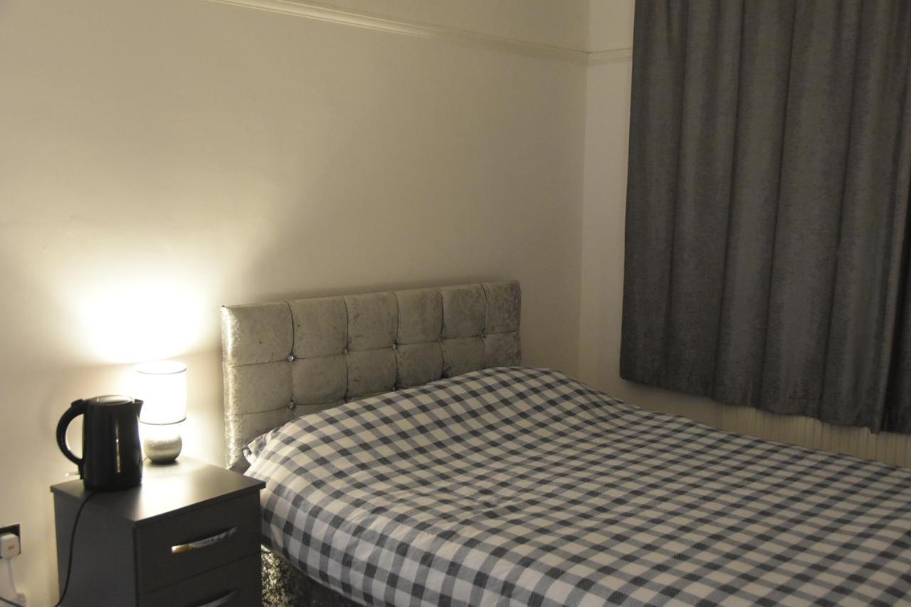 Clarendon House Hotel Luton  Eksteriør billede
